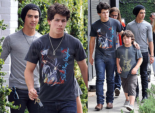 Photos of Nick, Kevin, Joe, and Frankie Jonas Out For Lunch in LA