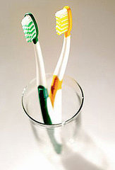 Health Tip: Protect Your Toothbrush From Bacteria