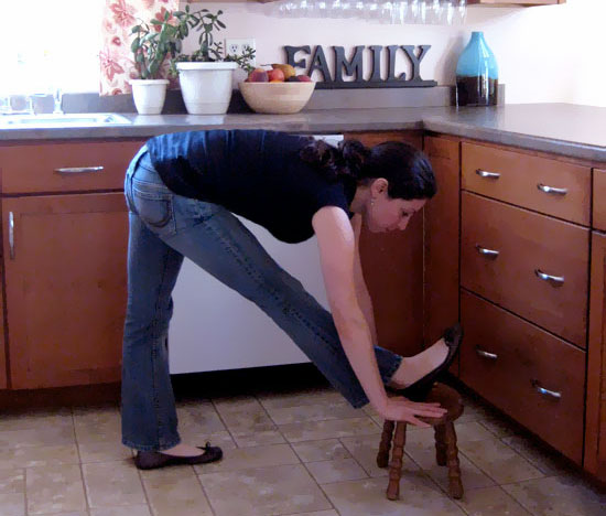 Chef Workout: 4 Kitchen Stretches