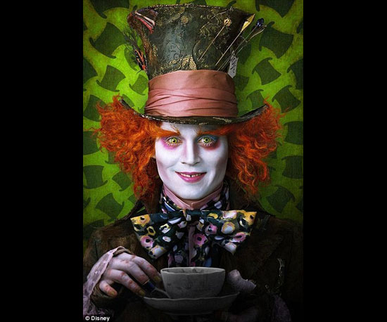 New Images From Tim Burton's Alice in Wonderland!