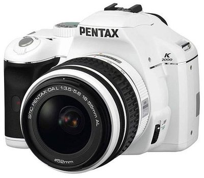 White Pentax K2000 DSLR White Pentax K2000 DSLR