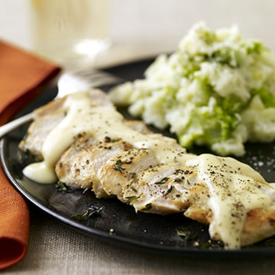 Fast & Easy Recipe For Quick Chicken With Gouda Gravy and Smashed Potatoes Fast & Easy Recipe For Quick Chicken With Gouda Gravy and Smashed Potatoes