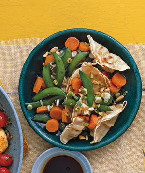 Fast & Easy Dinner: Pot Sticker Salad With Snap Peas