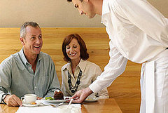Would You Eat at a Restaurant With No Menus? Would You Eat at a Restaurant With No Menus?