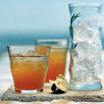 Tarragon-Spiked Lady Grey Iced Tea Tarragon-Spiked Lady Grey Iced Tea