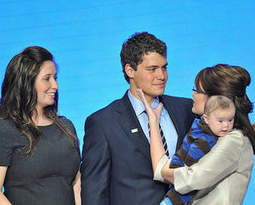 The Palins! Group Drafts Sarah While Bristol Ditches Levi