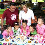 Pics of Jon and Kate Celebrating With the Sextuplets!