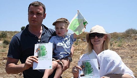 Liev Schreiber and Naomi Watts Plant Trees WIth Sacha and Kai