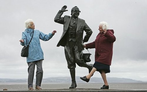 Harvard Study Finds That Love Makes People Happiest