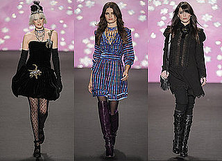 Agyness Deyn and Daisy Lowe on Catwalk For Anna Sui