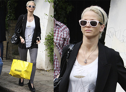 Sarah Harding Style, Blazer, Tassled Shoes, Pink Ray bans