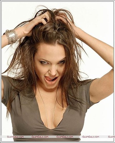 Angelina Jolie too sad to eat