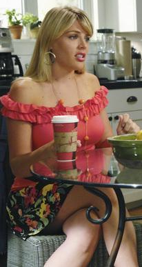 Cougar Town Style: Laurie Keller