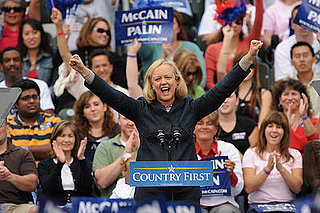 How Republican Meg Whitman Plans on Winning Women's Vote