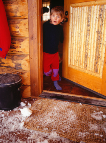 How-To: Keep a Neat and Clean Winter Entry How-To: Keep a Neat and Clean Winter Entry
