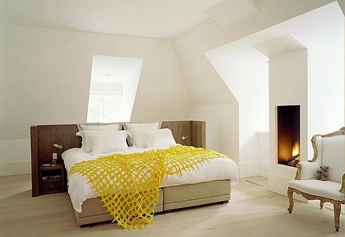 Love It or Hate It? Yellow Throw