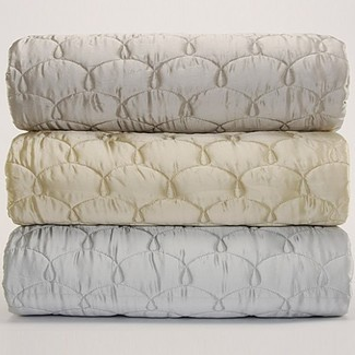 Sale Alert: Bloomingdale's Bed and Bath Sale