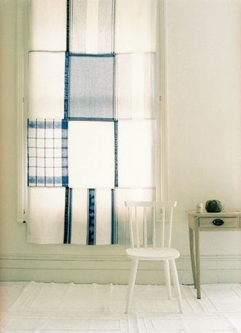 Cool Idea: Dish Towel Curtain