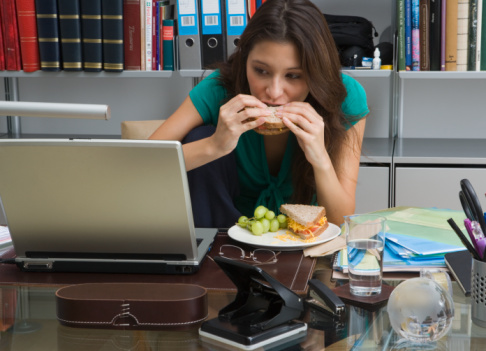 The How-To Lounge: Tips for Eating at your Desk
