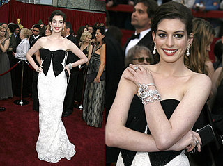 Oscars Red Carpet: Anne  Hathaway