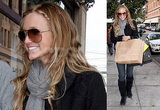 Ashlee New Face Still in Perma-Smile Mode