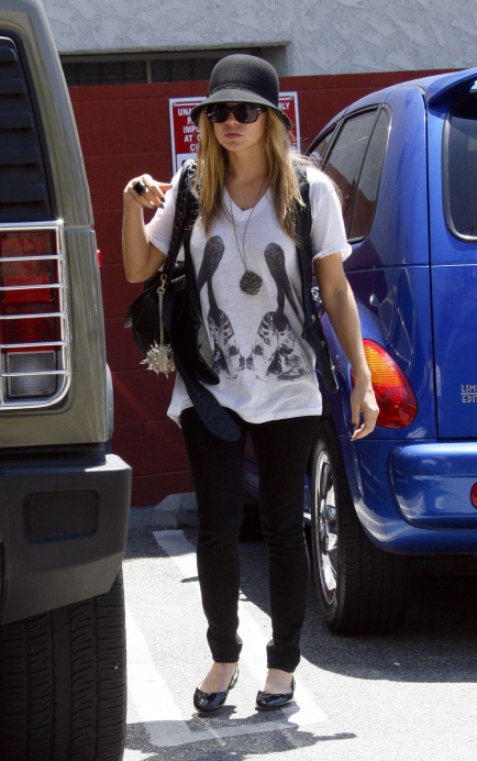 How Would YOU Wear It? Fergie