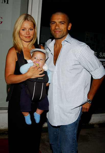 KellyRipa_AmyG_1280350_600 KellyRipa_AmyG_1280350_600