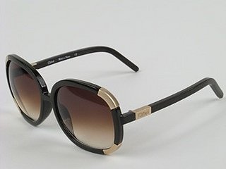 The Look For Less: Chloe Oversized Sunglasses 