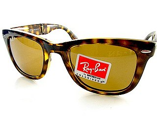 Simply Fab: Folding Ray Ban Wayfarers 