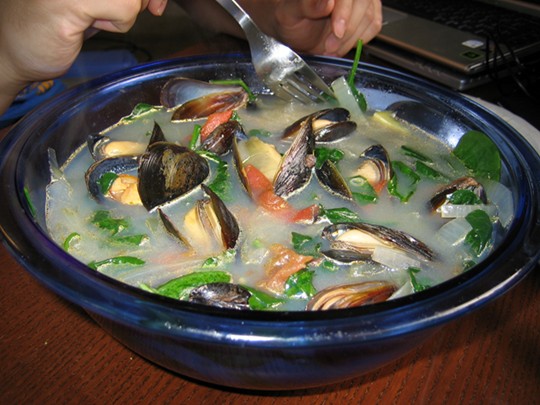 Savory Filipino Mussel Ginger Soup (Tahong ng Sabaw). My boyfriend likes this a lot :P