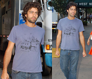 Adrian Grenier Is Manjoyment Two Ways