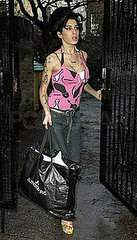 Sugar Bits — Amy Winehouse's Mother Writes Letter