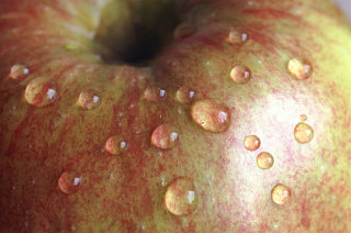 For More Benefits, Don't Peel That Apple