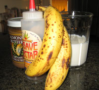 Smoothie Recipe: Banana Almond Butter Smoothie Recipe: Banana Almond Butter