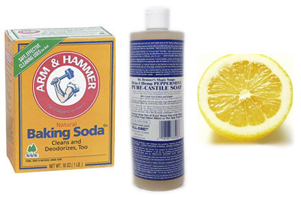 Green Clean: Lemon Scrubber