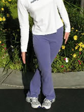 Stretch It: Iliotibial Band and Outer Thigh Stretch It: Iliotibial Band and Outer Thigh