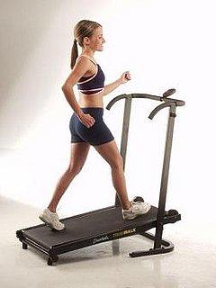 Green Exercise: Manual Treadmill Requires No Electricity 