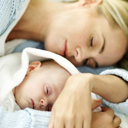 Sleep Necessary for New Moms to Lose Weight