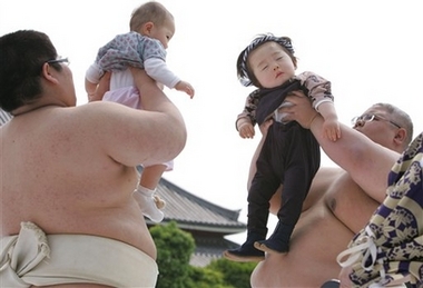sleeping-sumo sleeping-sumo