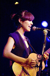 Concert Review: Feist and Grizzly Bear at the Fillmore, 6/27/07