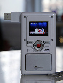 This Week On Geeksugar - Fabulous Flip Video Cam
