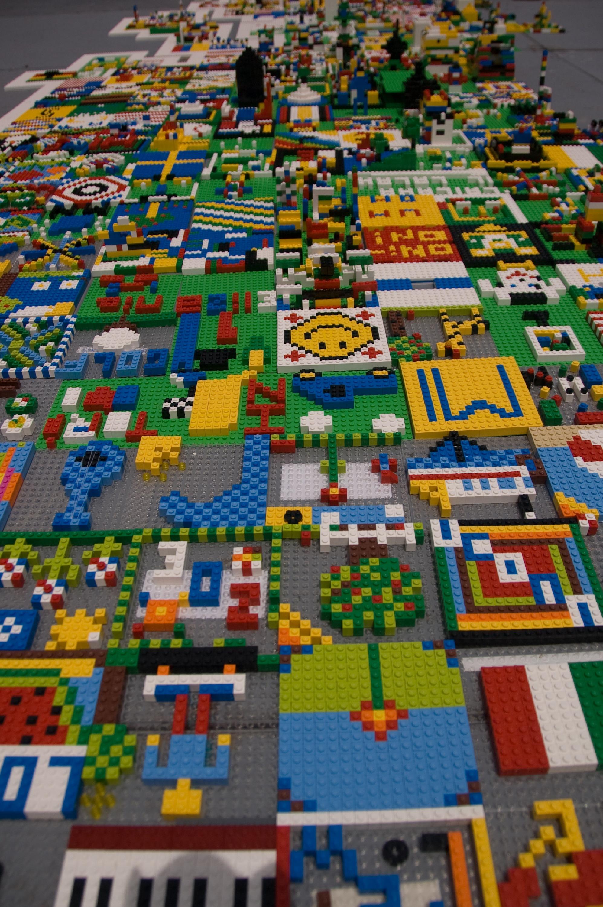 lego_nyc_4_wenn1453252 lego_nyc_4_wenn1453252