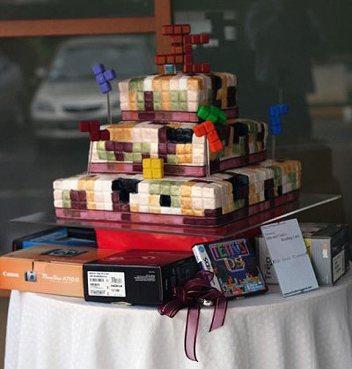  the Medga Tetris Wedding Cake comes with a cute story