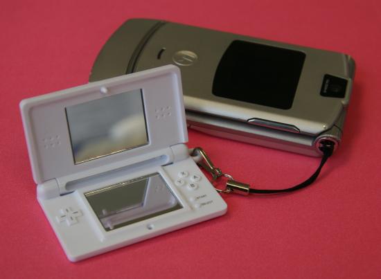 Nintendo DS Cell Phone Charm