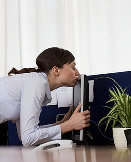 Offices to Go Email Free on Fridays? 