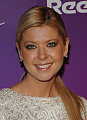 Tara Reid Pours Out Ketchup
