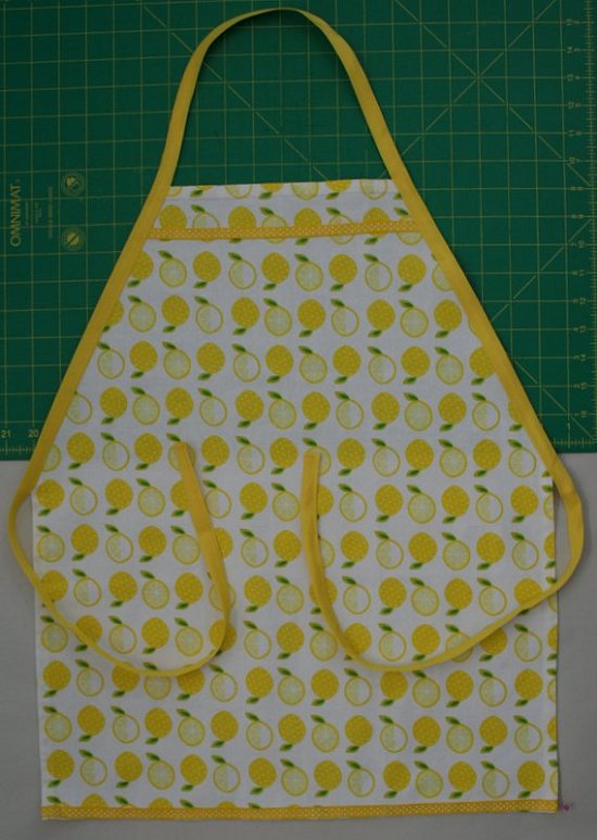 Yummy Links: From Dishtowel Aprons to Ilan Hall