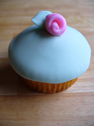 Yummy Link: Pretty Pretty Princess Cupcakes