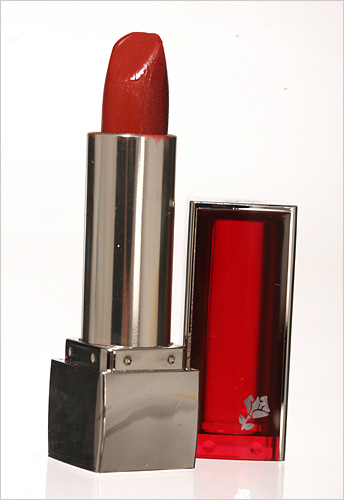 Beauty Byte: News on Lancôme Pout-a-Porter Lipsticks