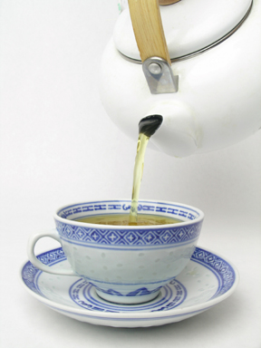 Tea can help heal those chapped lips!